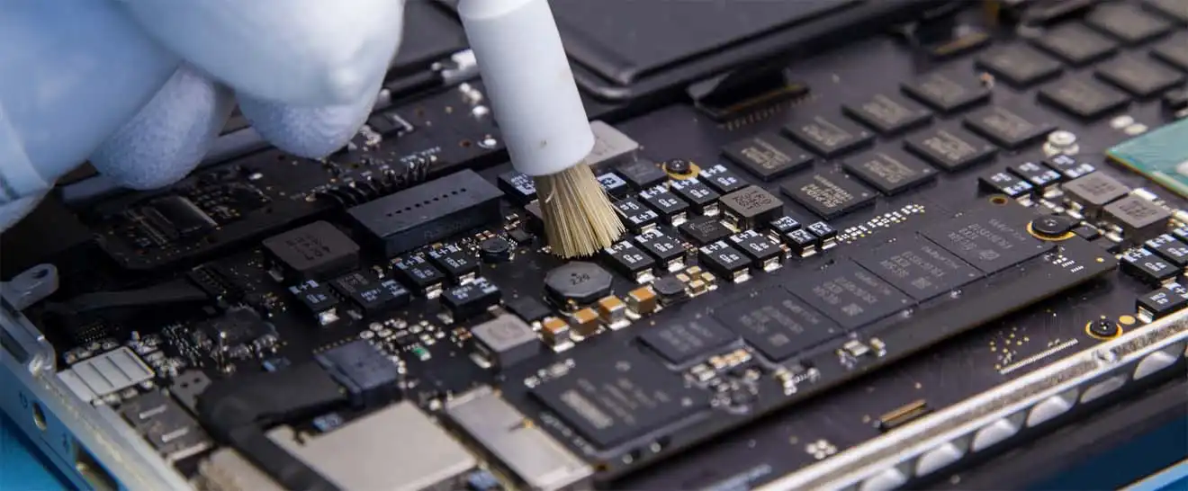 Чистка Apple MacBook от пыли в Егорьевске | Замена термопасты